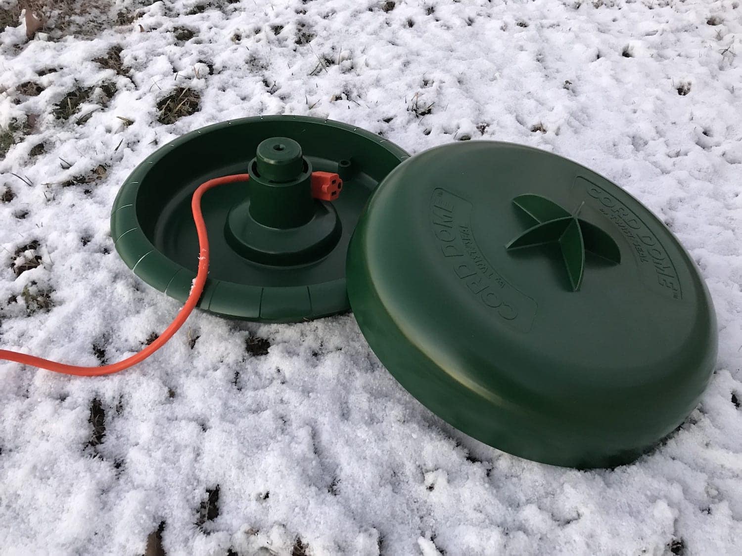 Twist and Seal Cord Dome