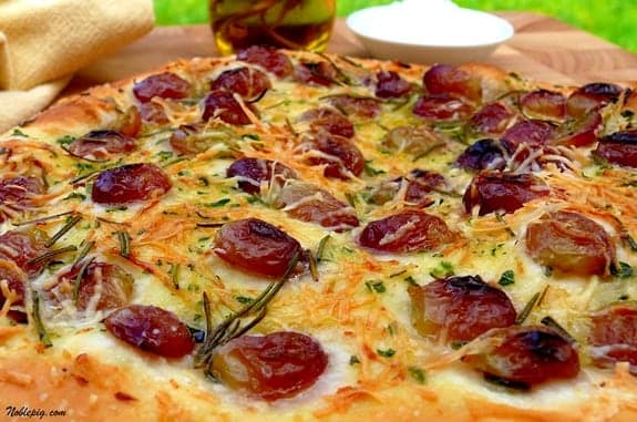 grape-rosemary-focaccia