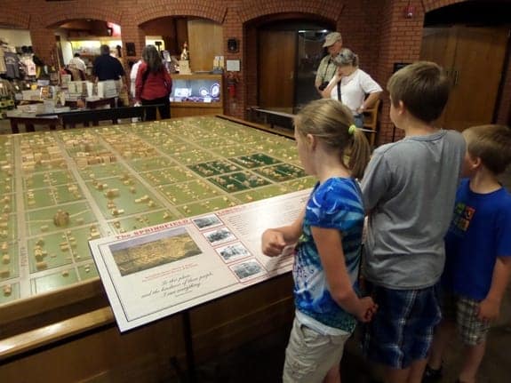 Lincoln's Visitor Center