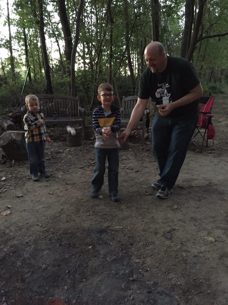 shannon-and-boys-with-smores